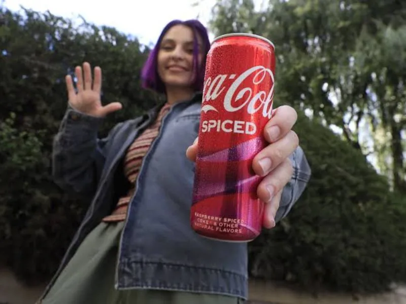 1 lon coca bao nhieu calo uong coca co beo khong