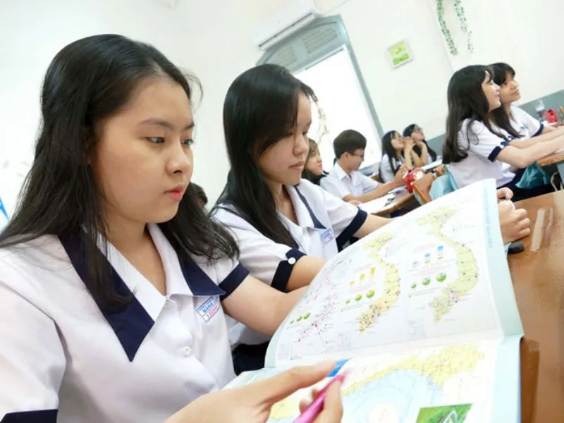 c00 gom nhung mon nao to hop mon khoi c thong tin chi tiet