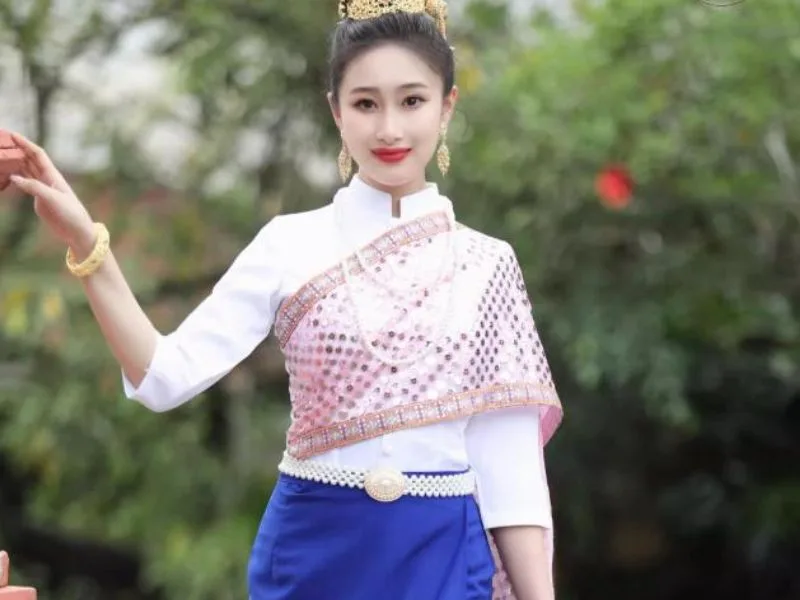 trang phuc truyen thong lao co gi dac sac kham pha tu a z